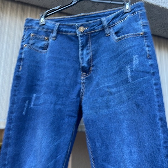 Women’s Jeans Wear Fashion - Picture 4 of 4